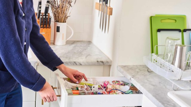 Transform Your Kitchen Drawer: A Creative Storage Solution