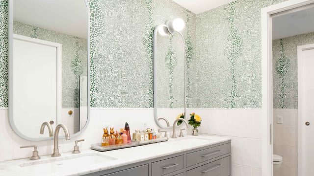 Transform Your Bathroom with Vintage Finds: A Stylish Storage Solution