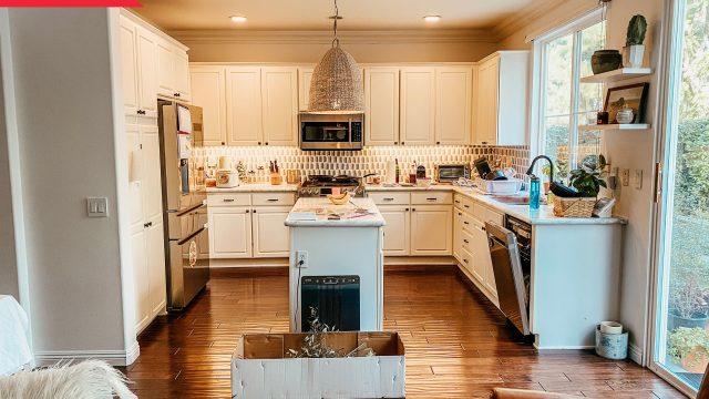 Transforming Spaces: A Stunning Kitchen Makeover That Redefines Functionality