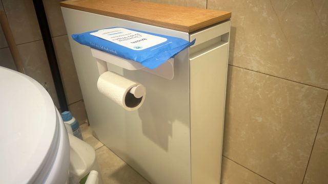 Maximize Your Bathroom Space with This Innovative Storage Solution