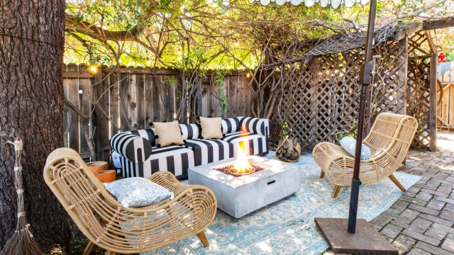 Smart Strategies for Scoring Affordable Outdoor Furniture This Season