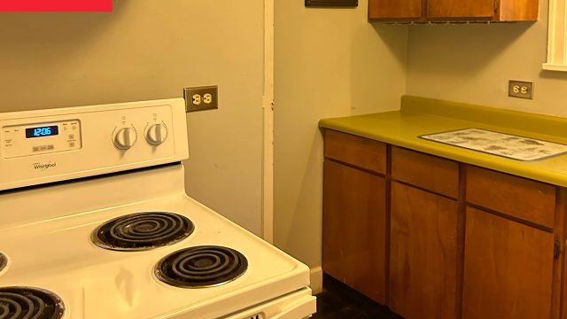 Revamping a Vintage Kitchen: A Modern Take on Classic Charm