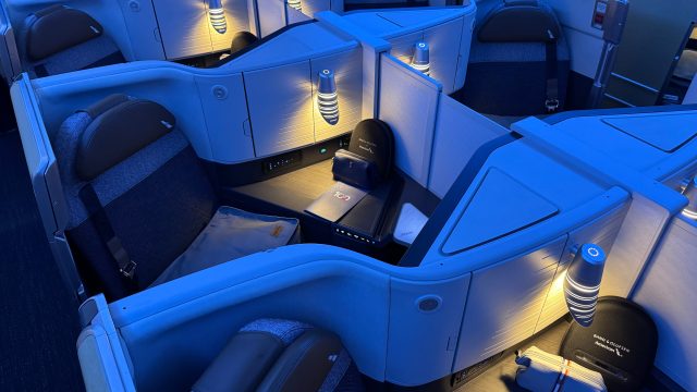 American Airlines Unveils Upgraded B777-300ER Experience for Premium Travelers