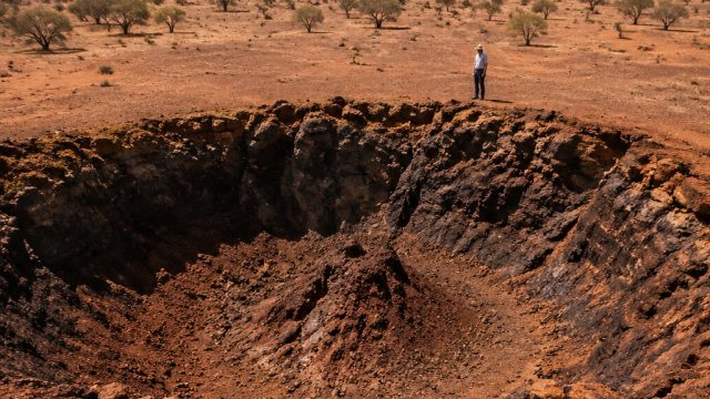 Ancient Meteorite Impact Found